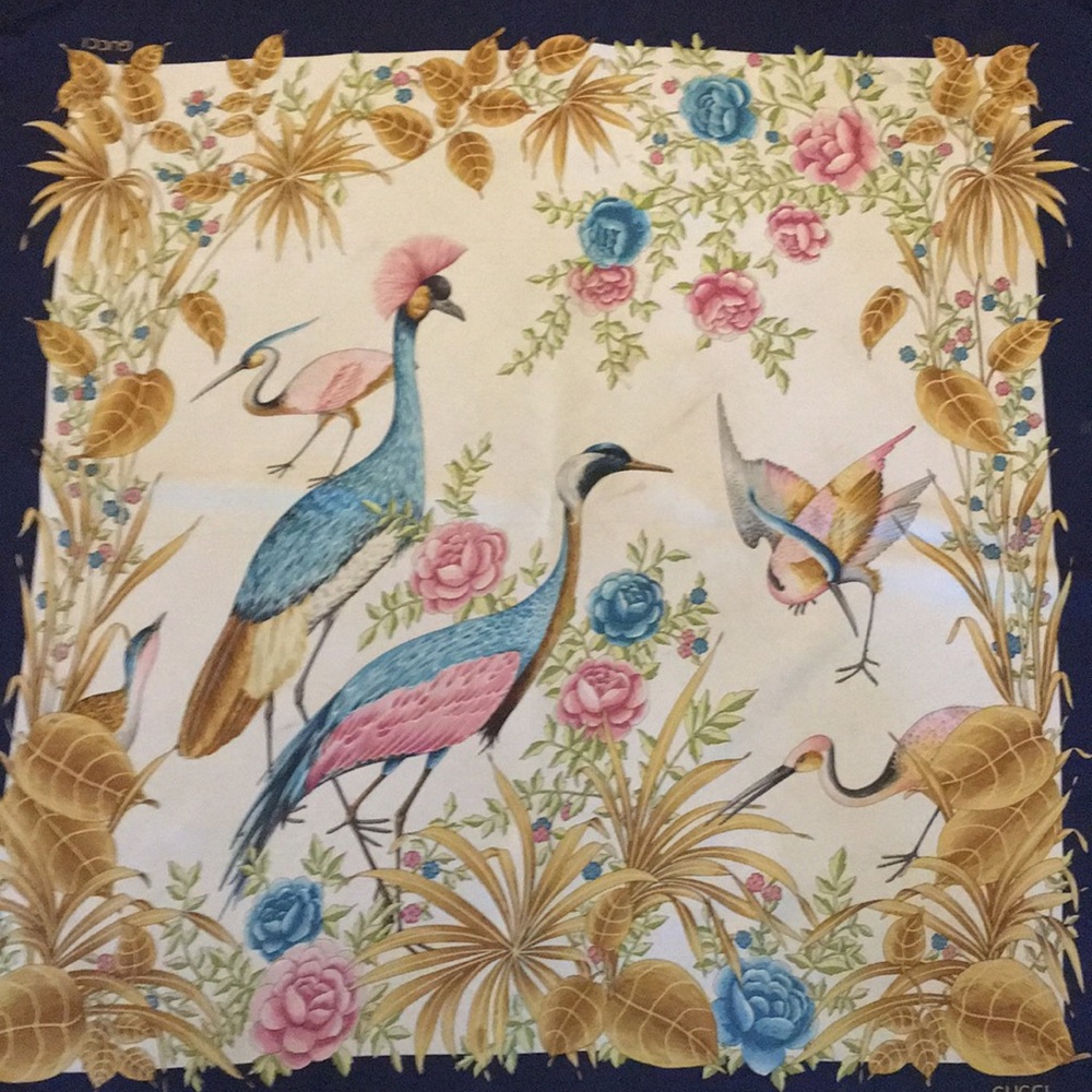 Gucci scarf